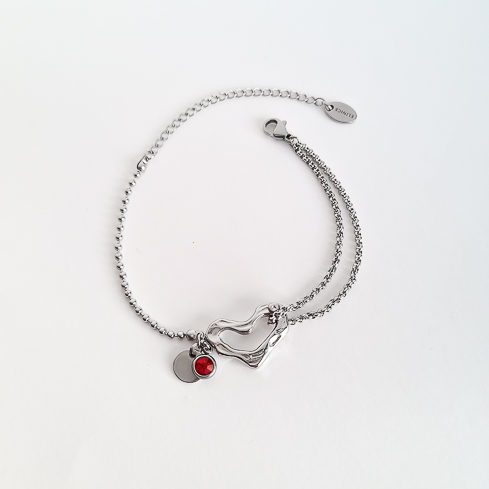 Браслет ELINICE с красным кристаллом и сердцем