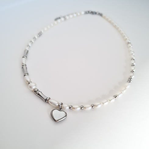 Чокер ELINICE из натурального жемчуга с перламутровым сердечком