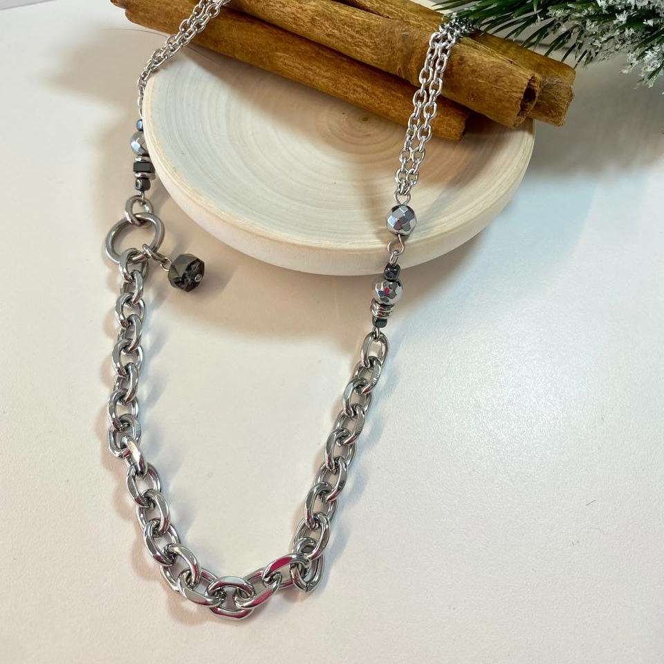 Подвеска ELINICE с гематитом и кристаллом Swarovski