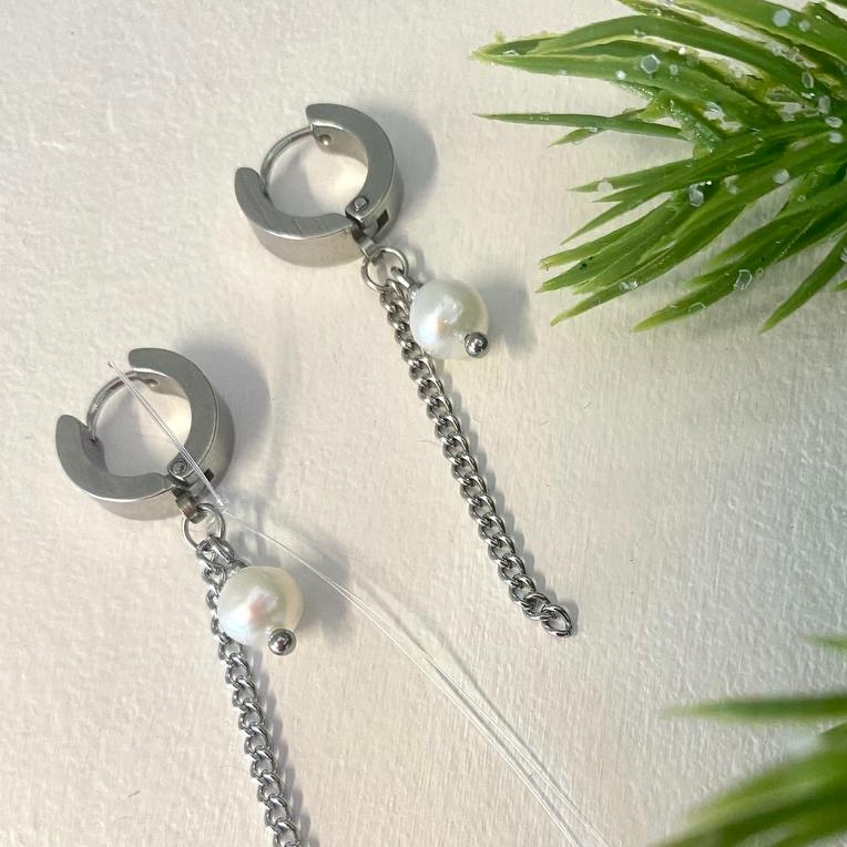 Лаконичные серьги ELINICE с жемчугом