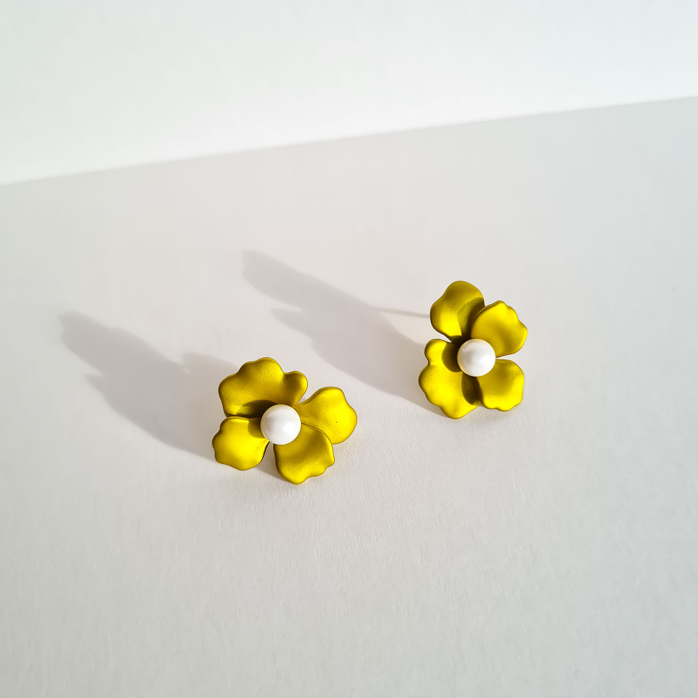 Серьги NUANCE цветы дижон