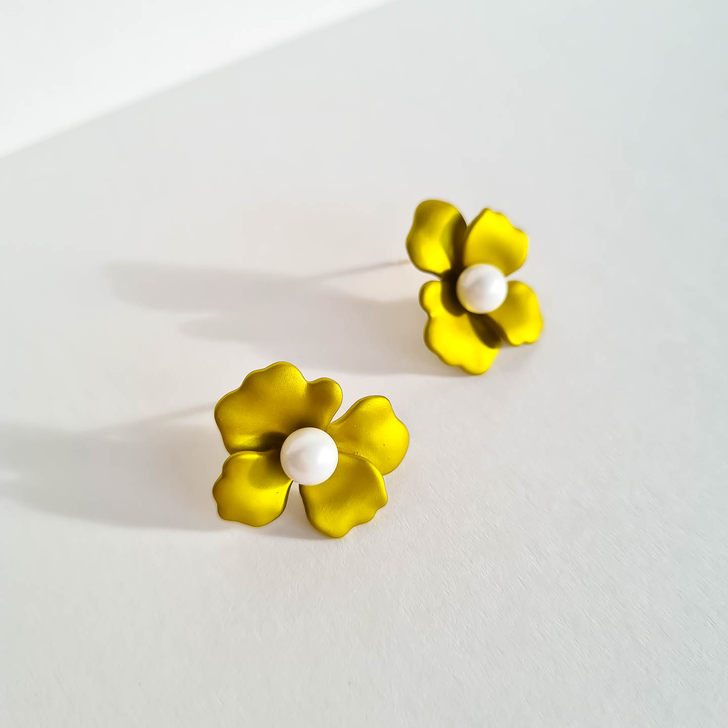 Серьги NUANCE цветы дижон