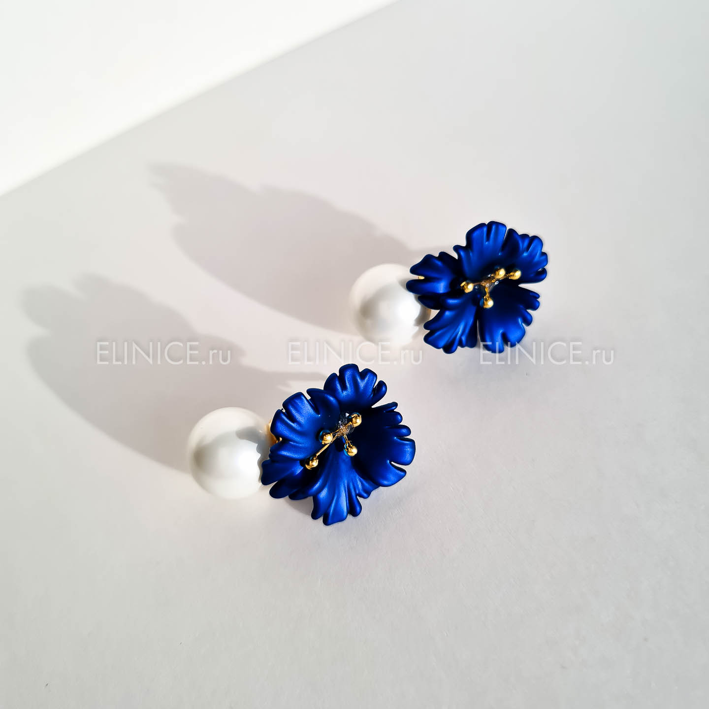 Серьги NUANCE цветочки индиго с жемчужиной