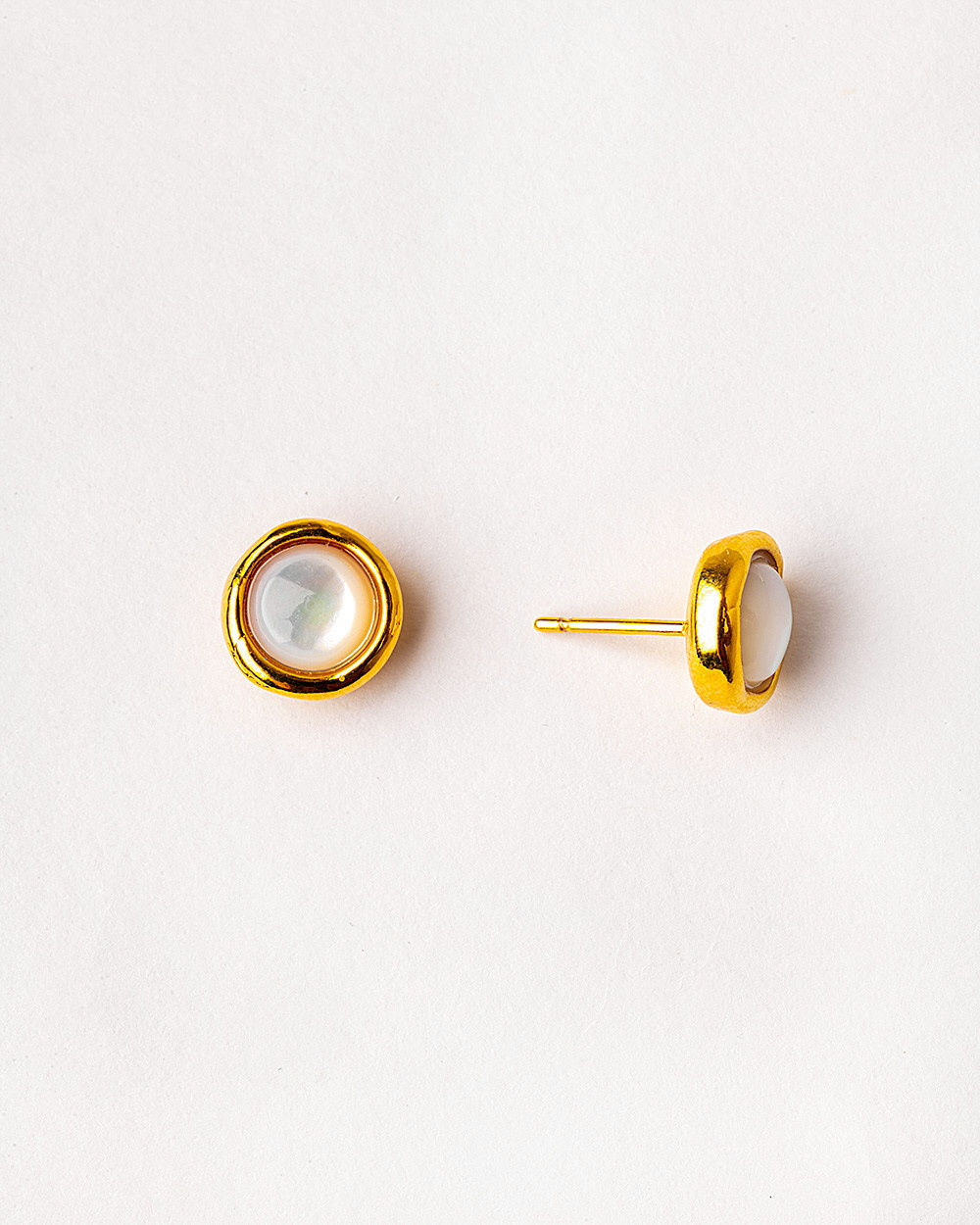 Серьги Velatti A-263-038 с перламутром 8 мм