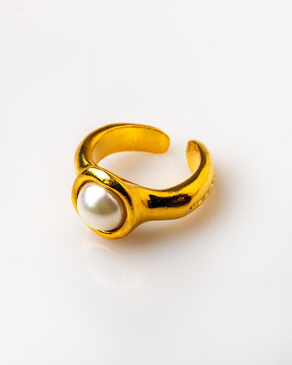 Кольцо Velatti R-130-058 с жемчугом майорка