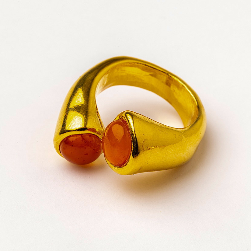 Кольцо Velatti R-227-010 с сердоликом