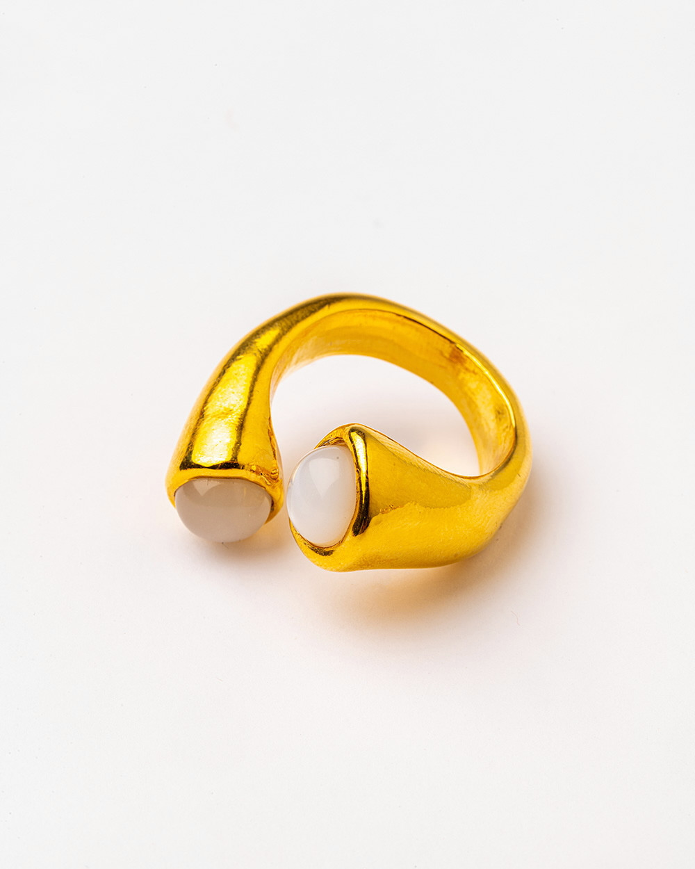 Кольцо Velatti R-227-012 с лунным камнем