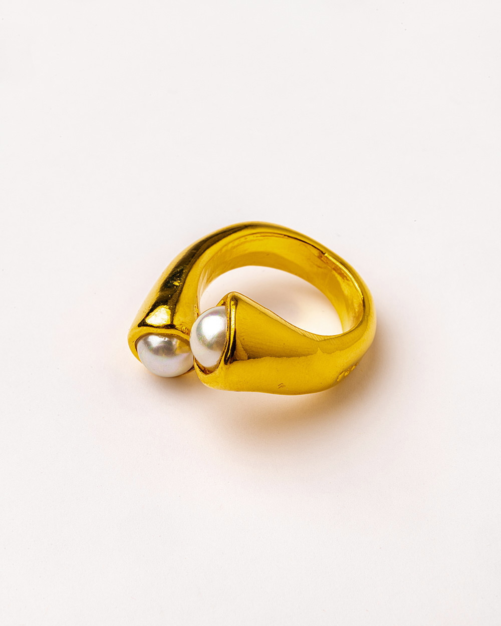 Кольцо Velatti R-227-058 с жемчугом майорка