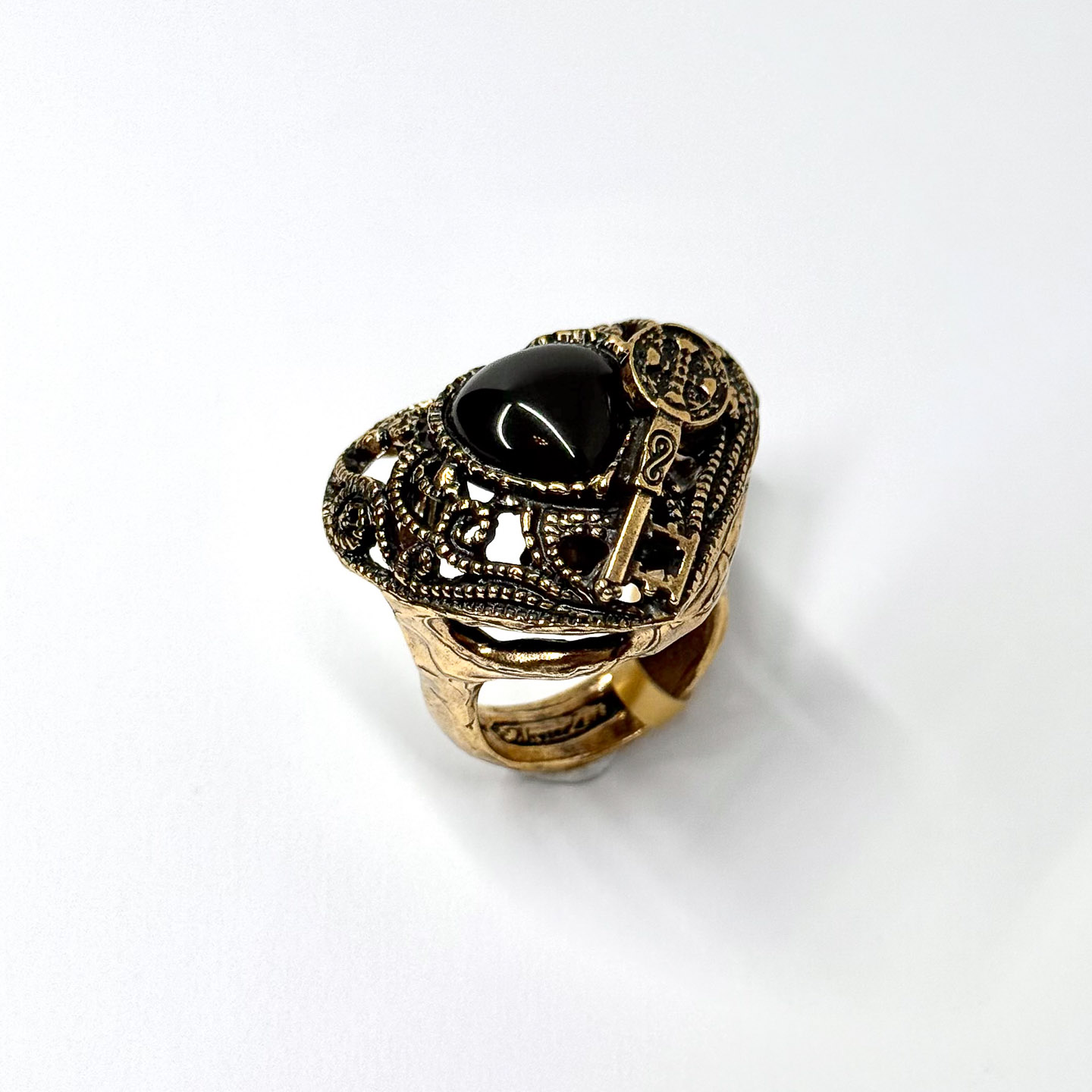 Кольцо с ониксом ALCOZER & J A58NL24