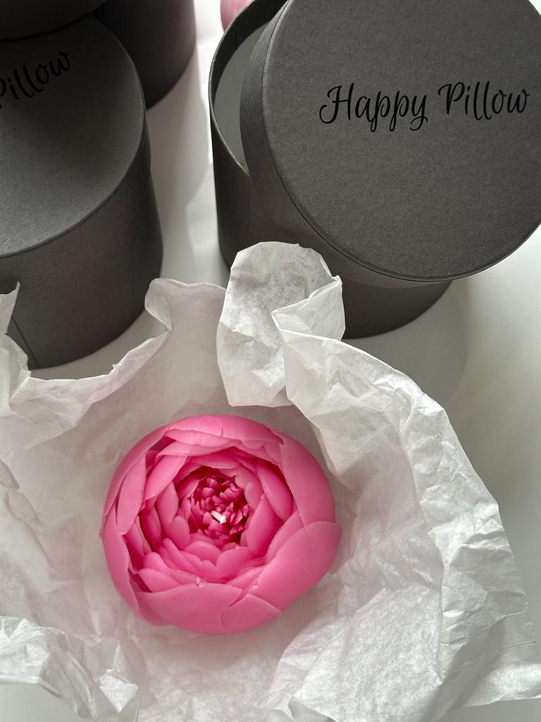 Интерьерная свеча "Пион", цвет фуксия