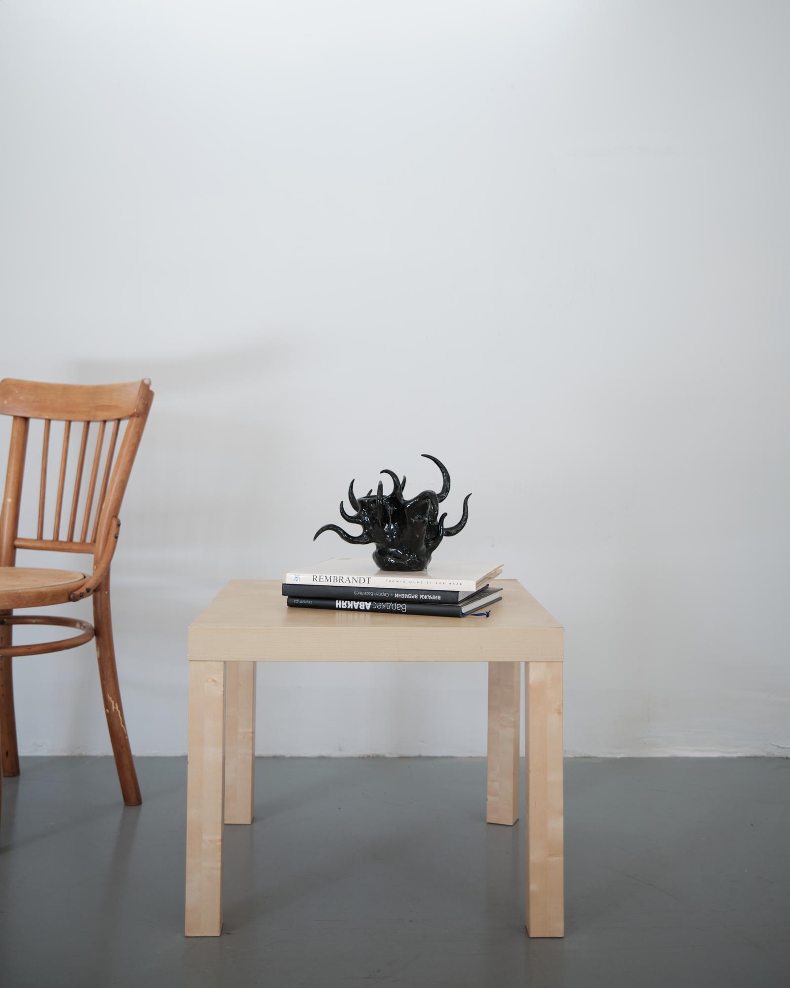 Скульптура Соня Чудомище