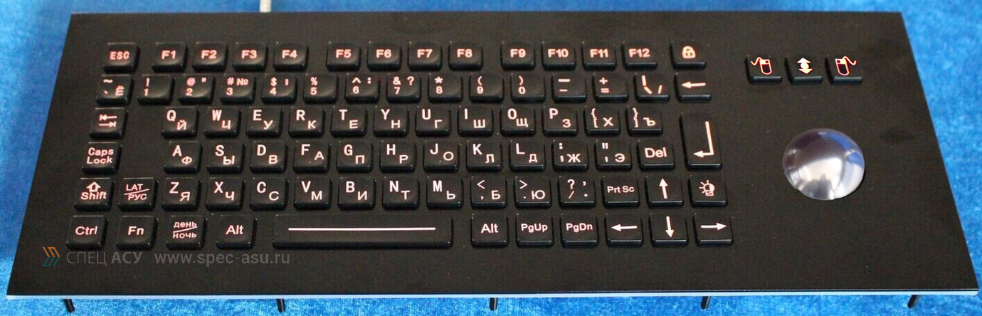 85-клавишная компактная защищенная IP67 антивандальная клавиатура из нержавеющей стали с прочными полимерными клавишами и IP68 динамическим 38,0 мм трекболом из нержавеющей стали с разрешением 800 DPI | Вид спереди