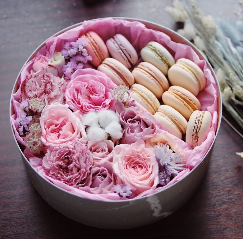 Большая коробочка "Жизнь прекрасна"