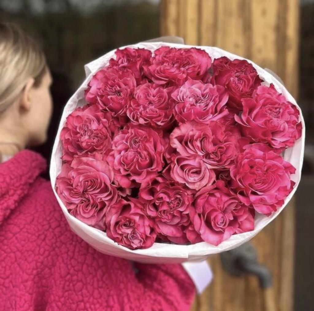 Большой букет пионовидных роз Country Blues 15 шт