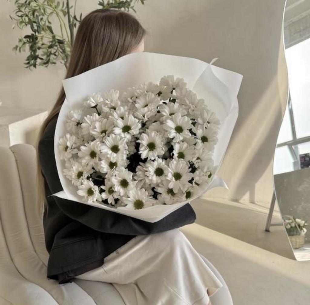 Букет «Лунное сияние» - хризантемы 11 шт