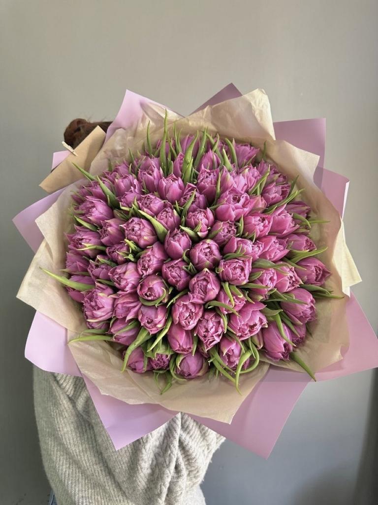 Букет 101 фиолетовый тюльпан Голландия