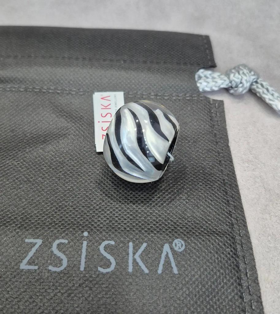 Шарм ZSISKA
