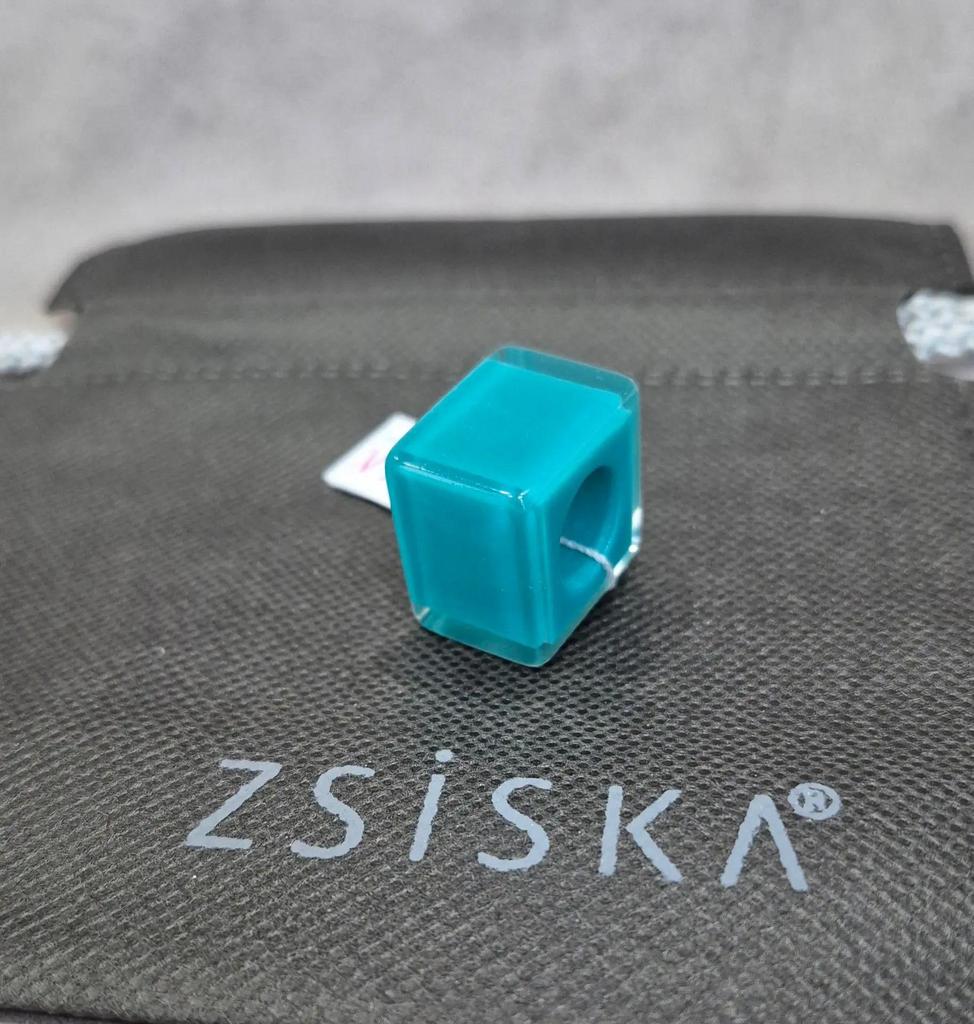 Шарм ZSISKA
