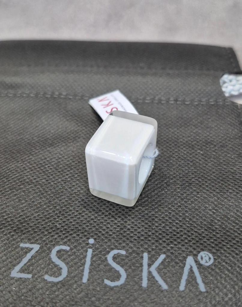 Шарм ZSISKA