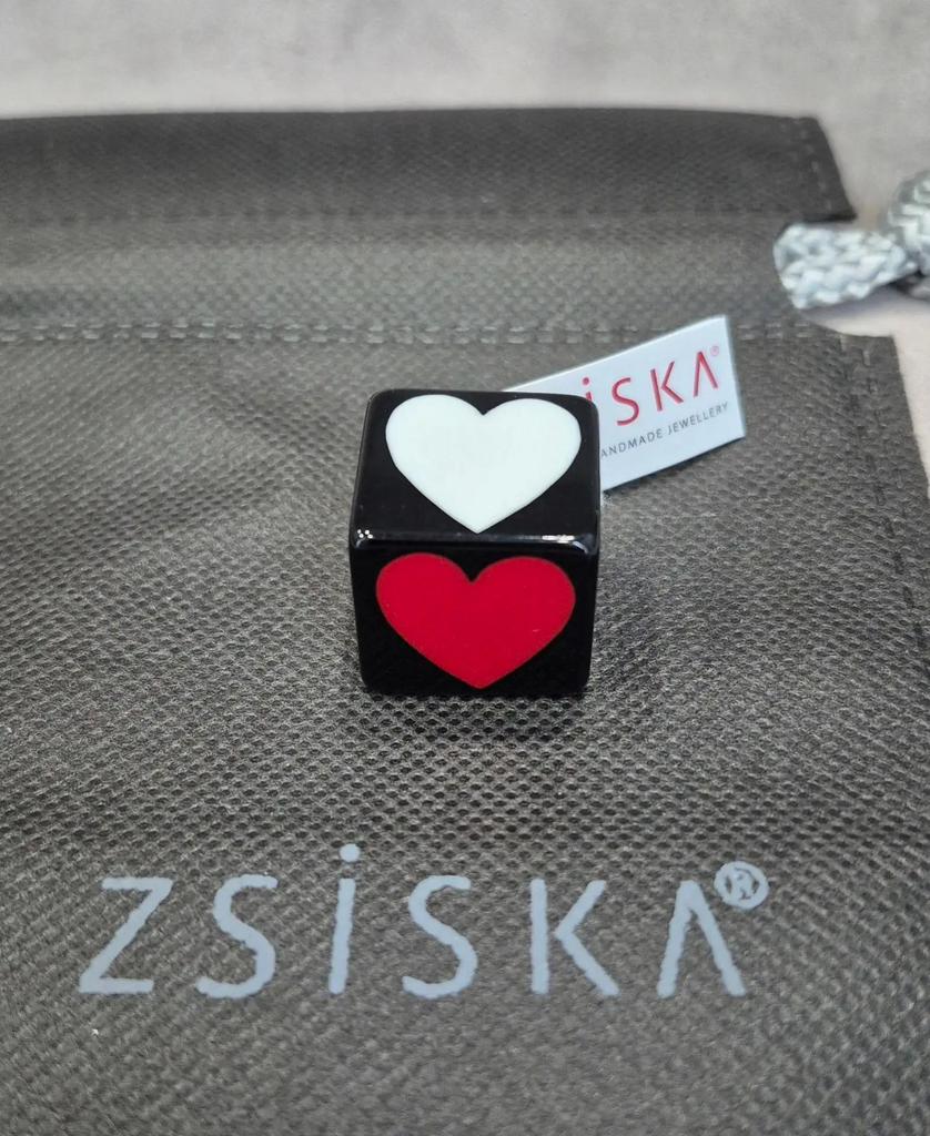 Шарм ZSISKA