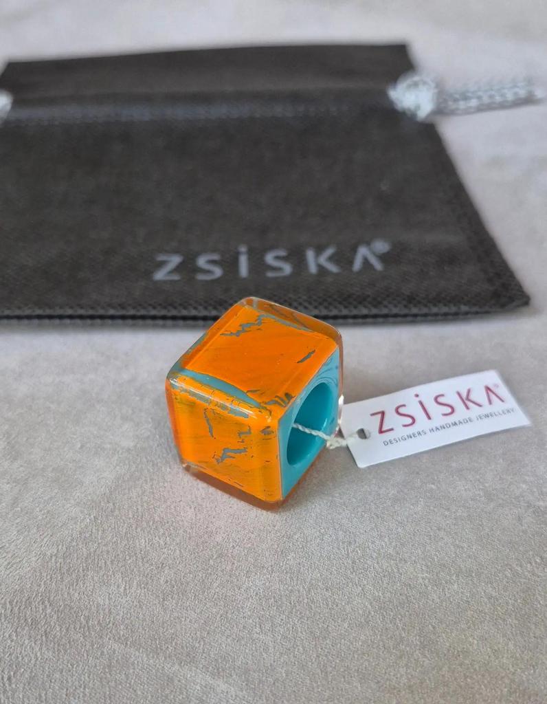 Шарм ZSISKA