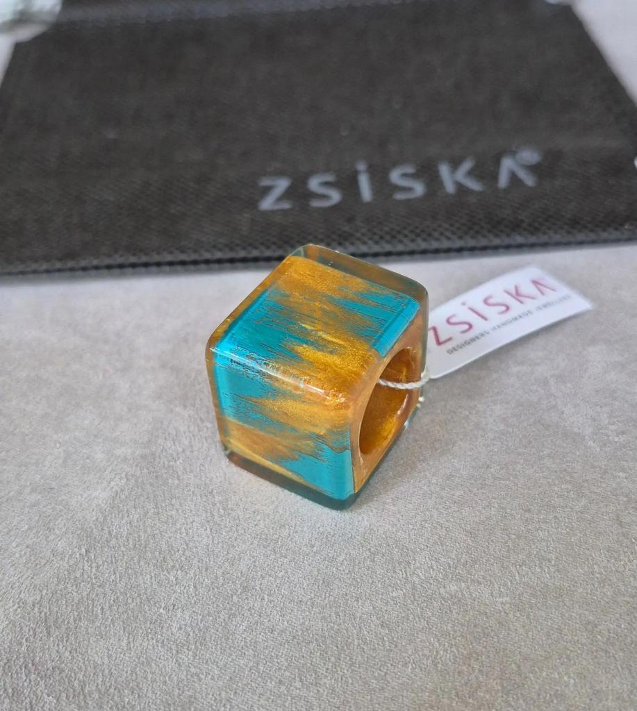 Шарм ZSISKA