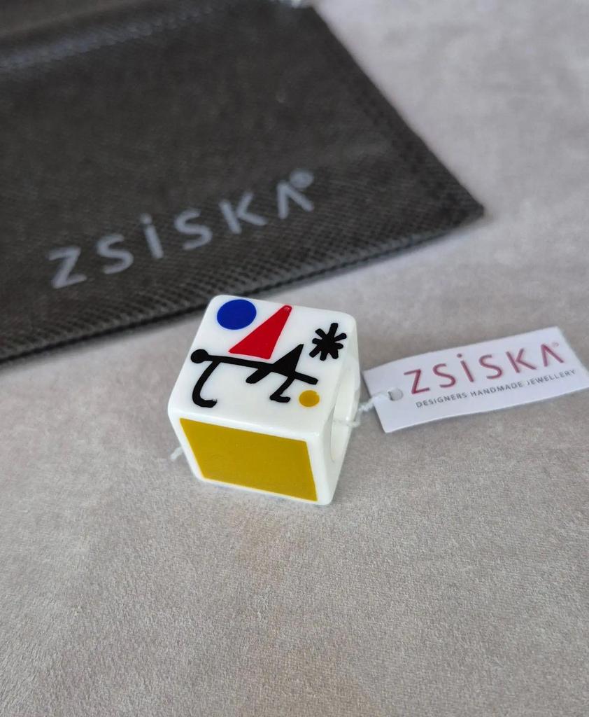 Шарм ZSISKA