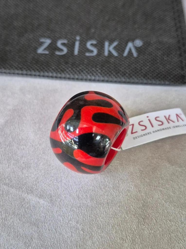 Шарм ZSISKA