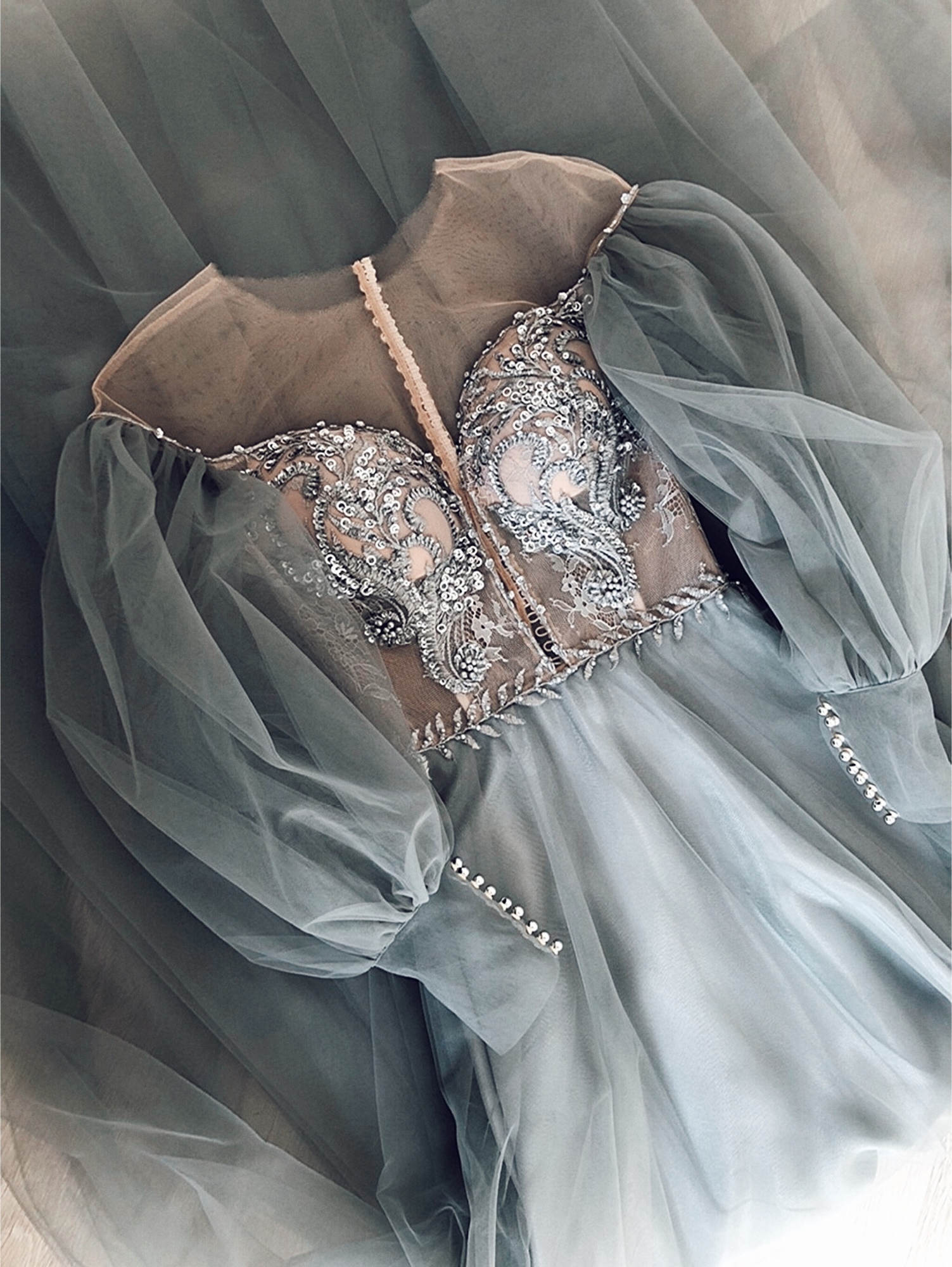 Фатиновое платье LILI в оливковом