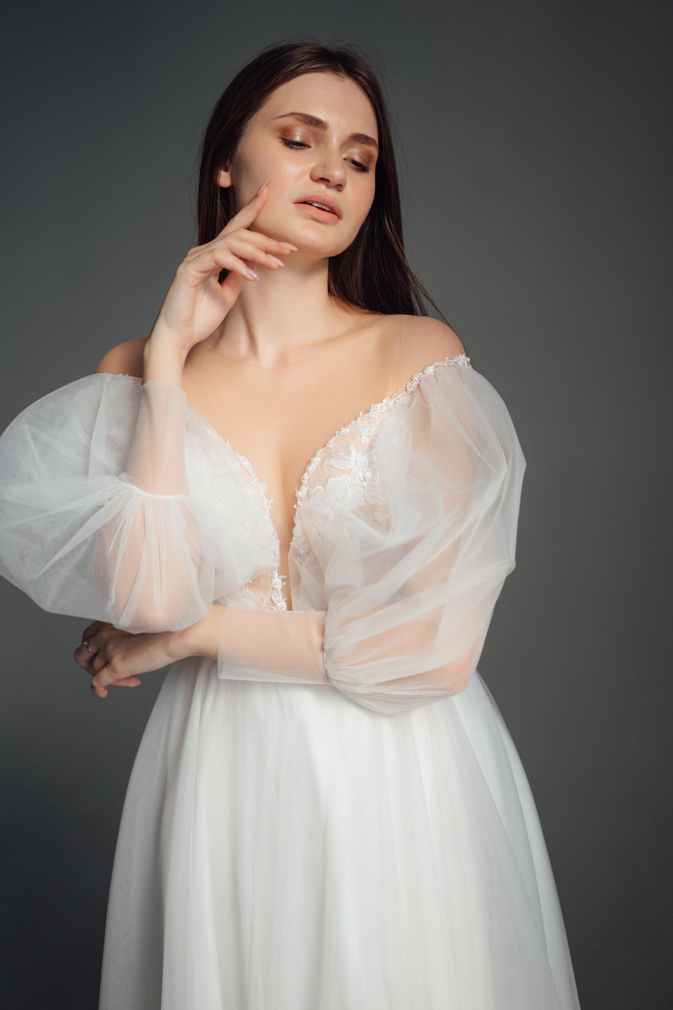 Свадебное платье LILI в молоке