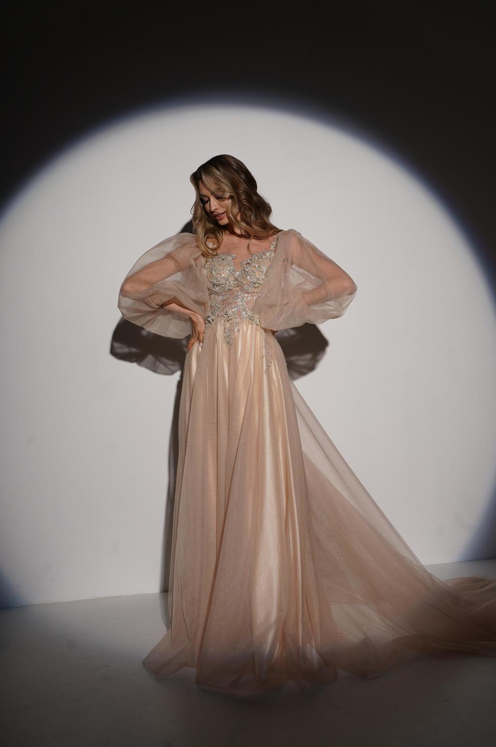 Вечернее платье SOFIA  в фатине бежевая платина