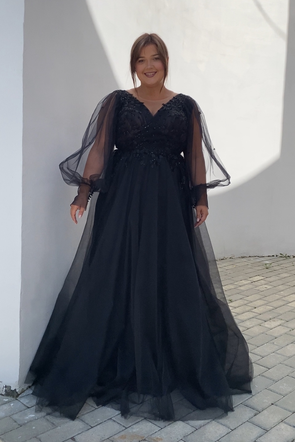 Вечернее патье SAVI  длинное в чёрном с бисером