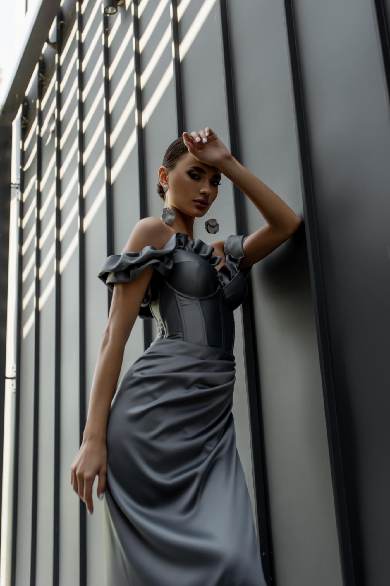 Вечернее платье ERACLEA  длинное в графите