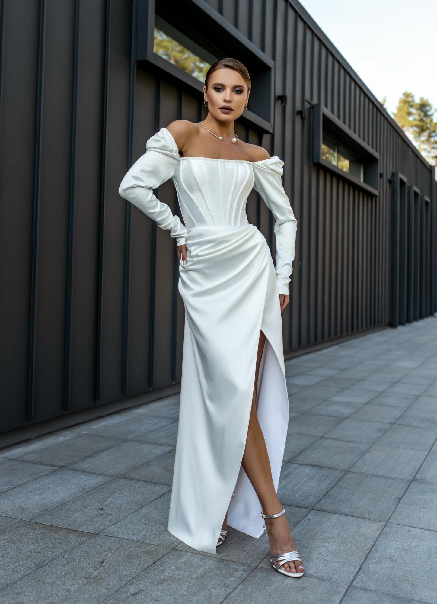 Свадебное платье LORI длинное  цвет молочный