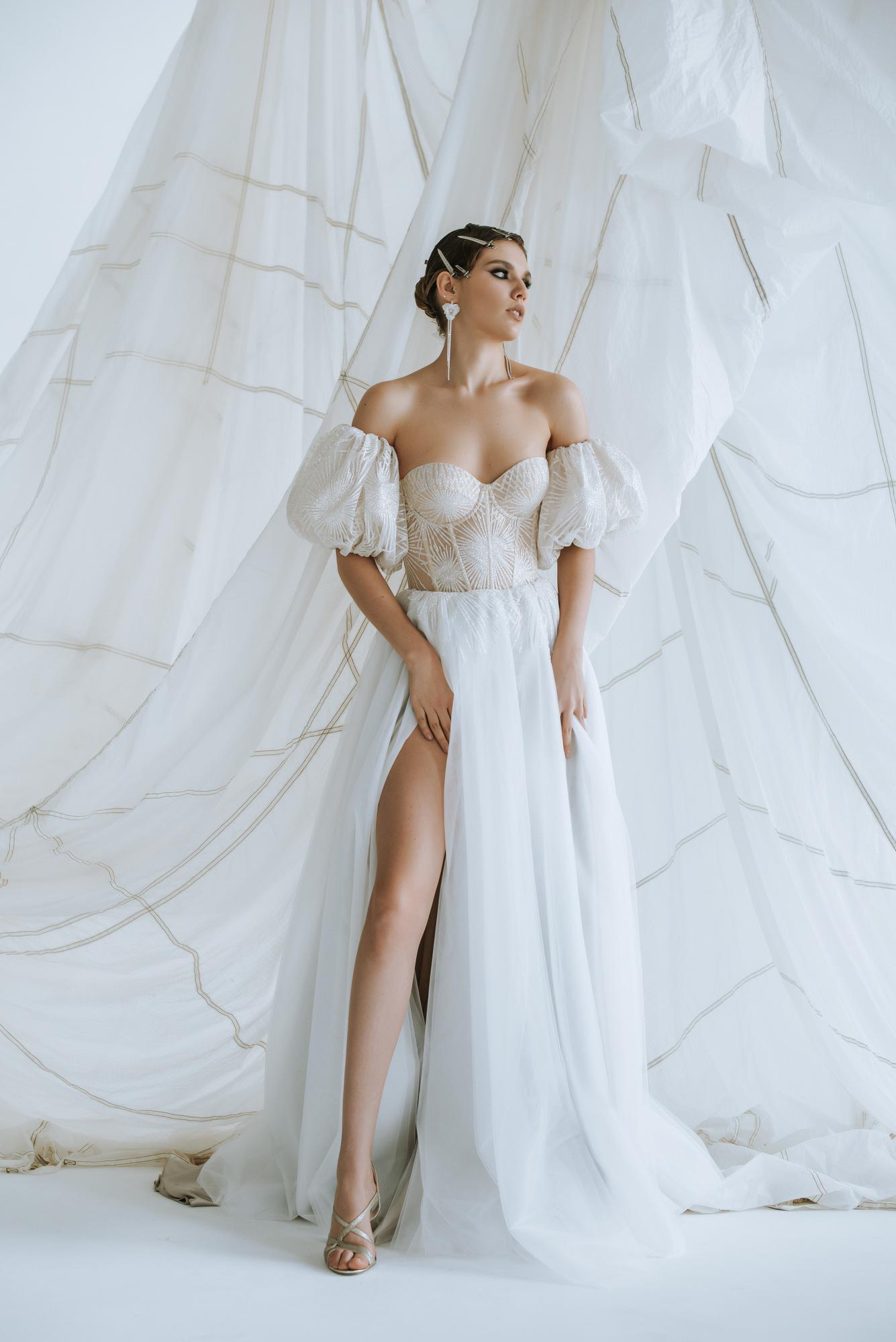 Свадебное платье NAOMI длинное  рукава-буфы цвет молочный