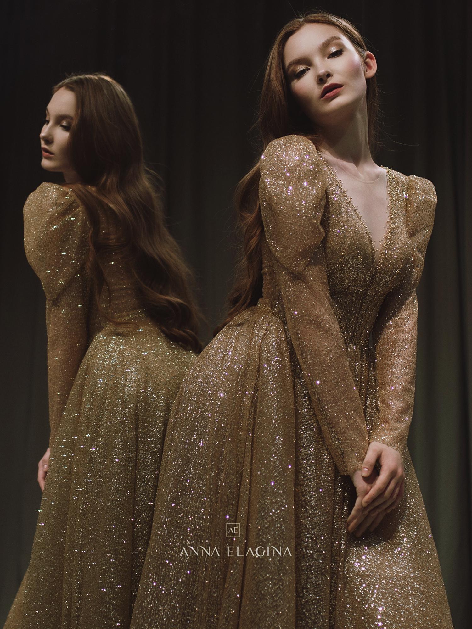 Вечернее платье ERLIA  в длине миди в золоте