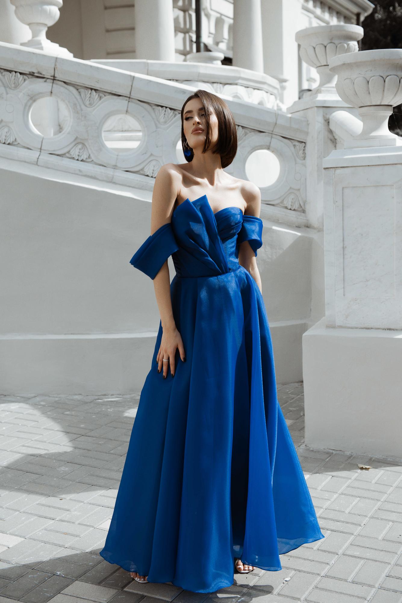 Вечернее платье ELLIA длинное в органзе синее