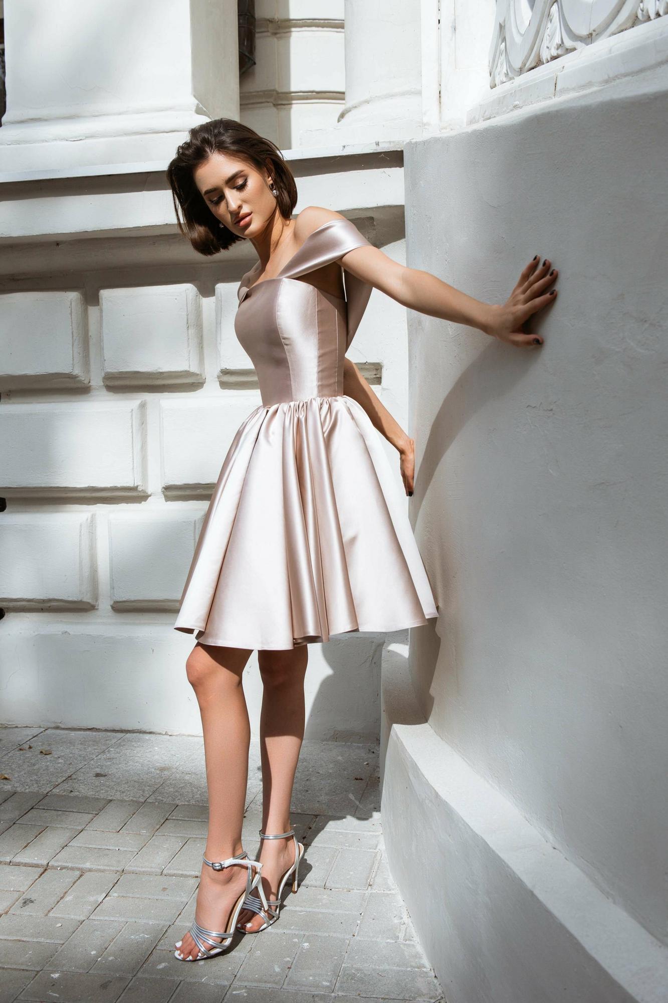 Короткое  платье IRIS в дюпоне дымчатом