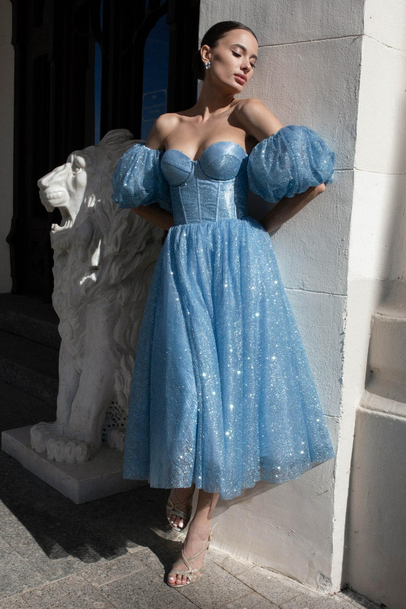 Вечернее платье EMBRA в глиттере голубое