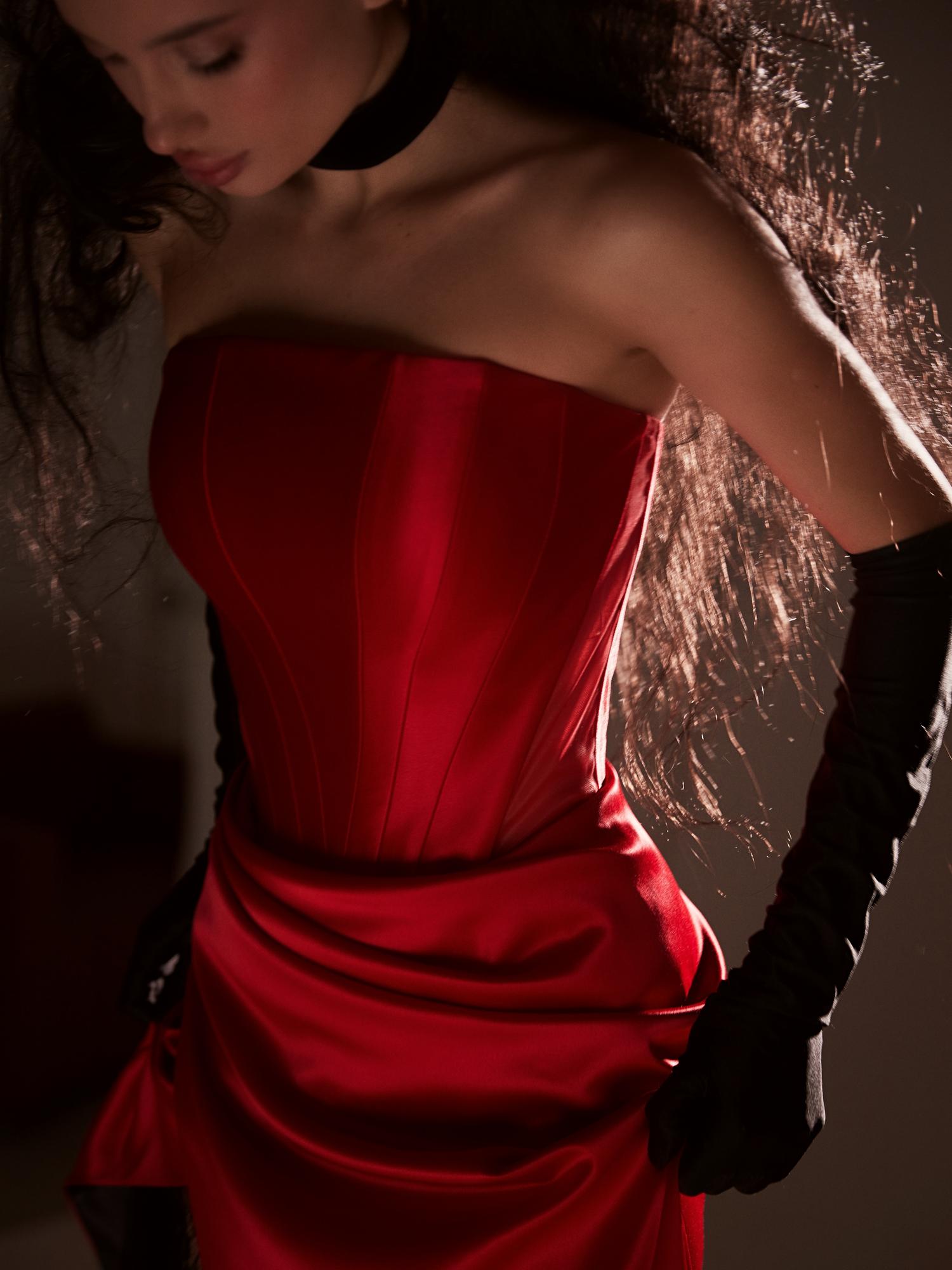 Вечернее платье GADGI  в красном