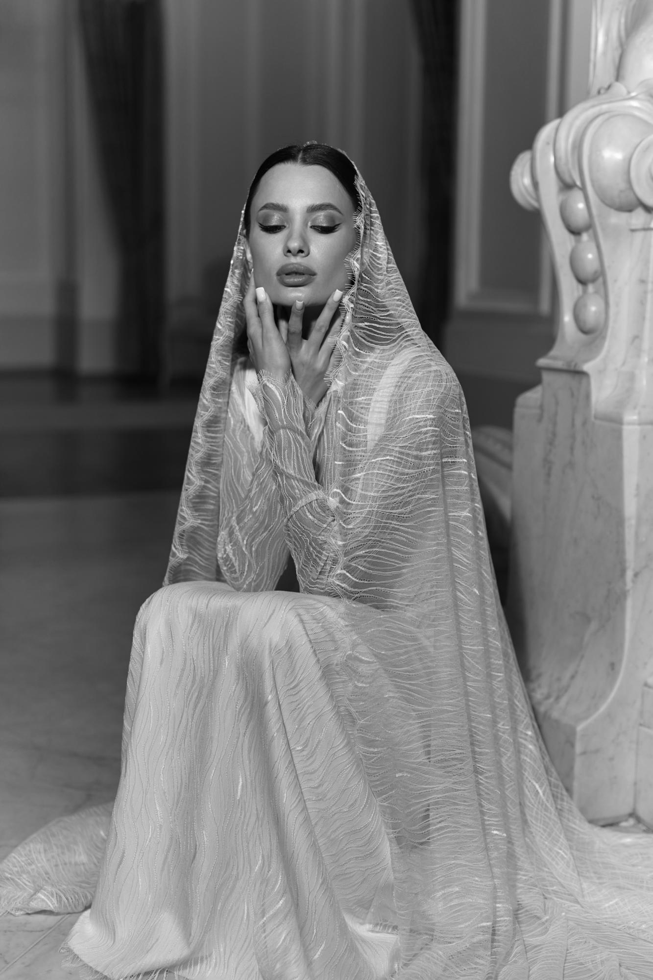 Свадебное платье MARI с длинным рукавом