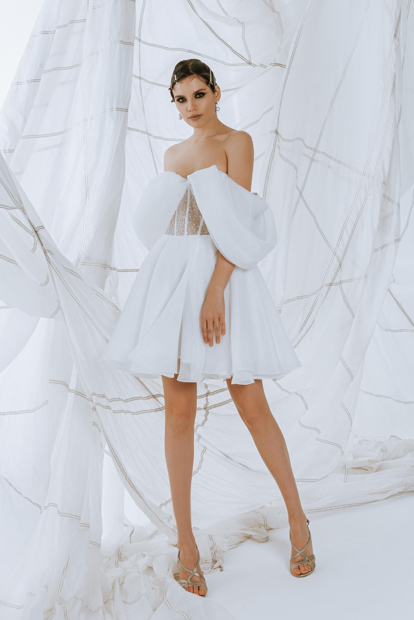 Свадебное платье ALISSIY короткое с  бисерным кружевом молоко