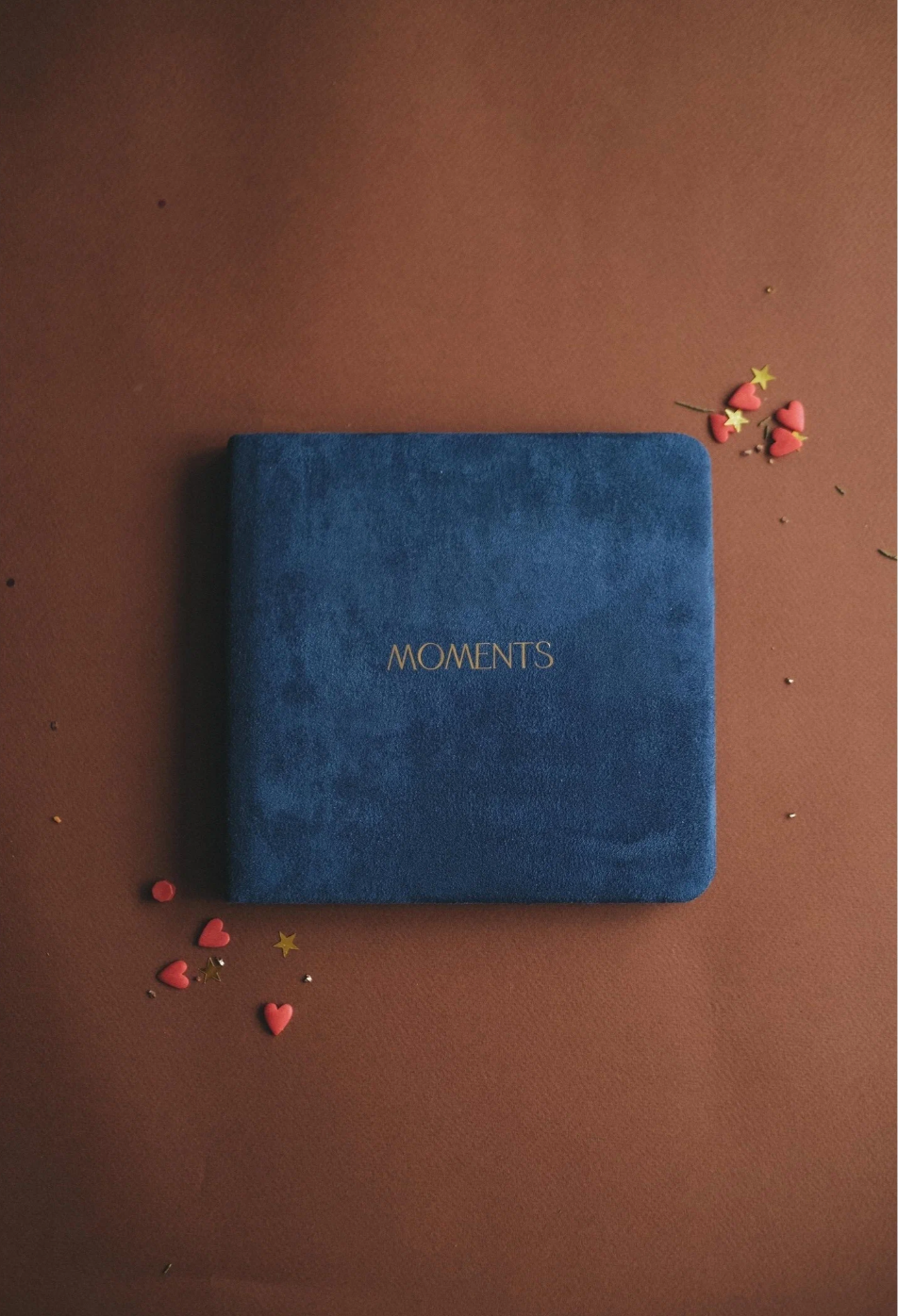 Альбом на 28 фотографий "MOMENTS"