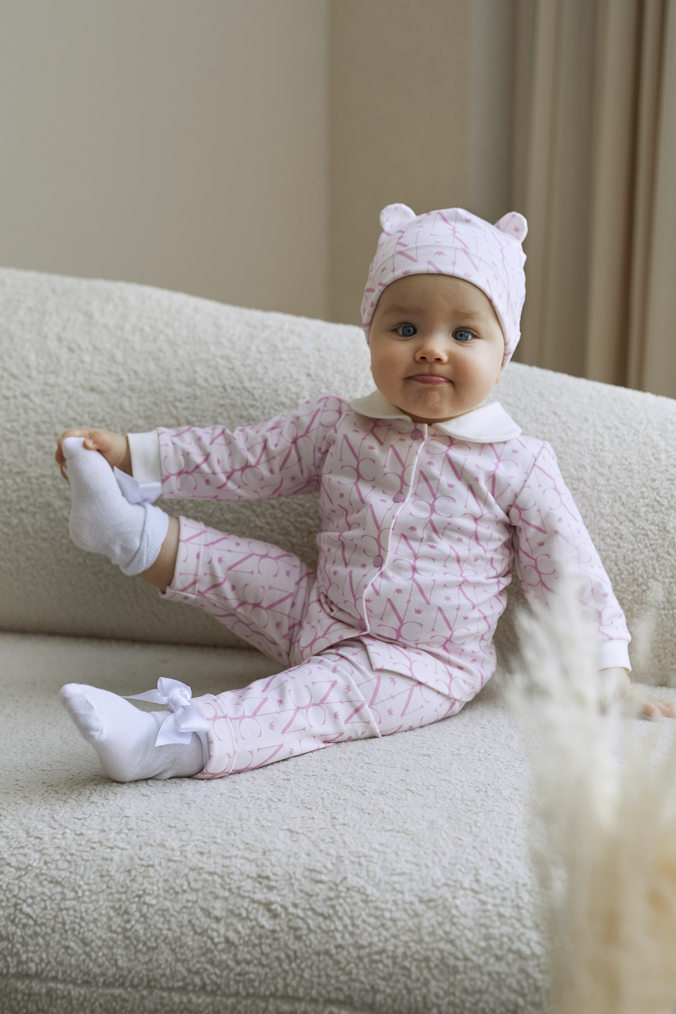 Шапочка «NicLetta», розовые буквы