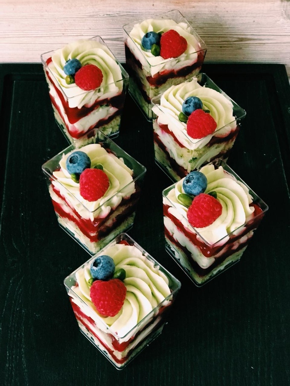 Малина-Фисташка