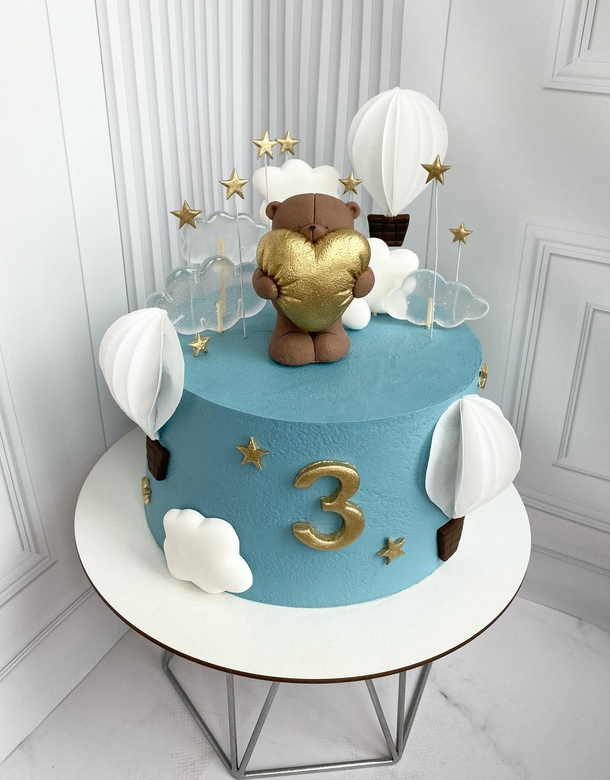 торт с мишкой