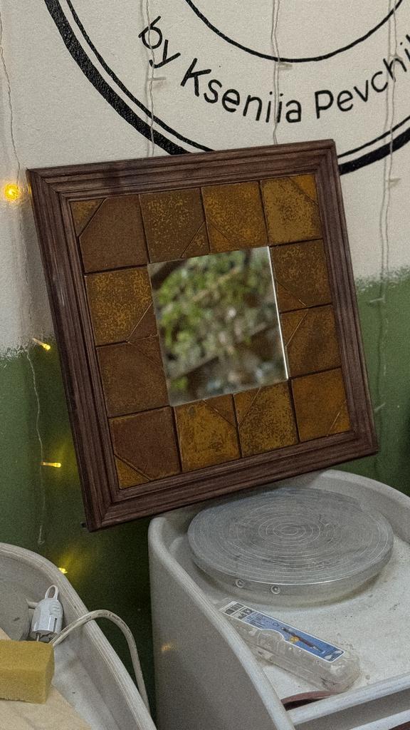 Зеркало с керамической плиткой 40*40