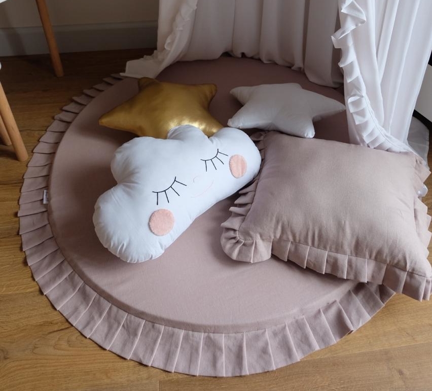 Коврик круглый с рюшей из смесового льна