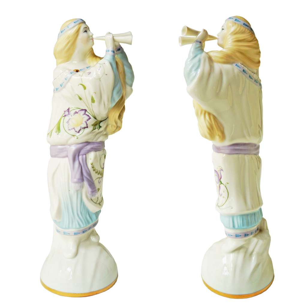 Скульптура "Весна" декорированная