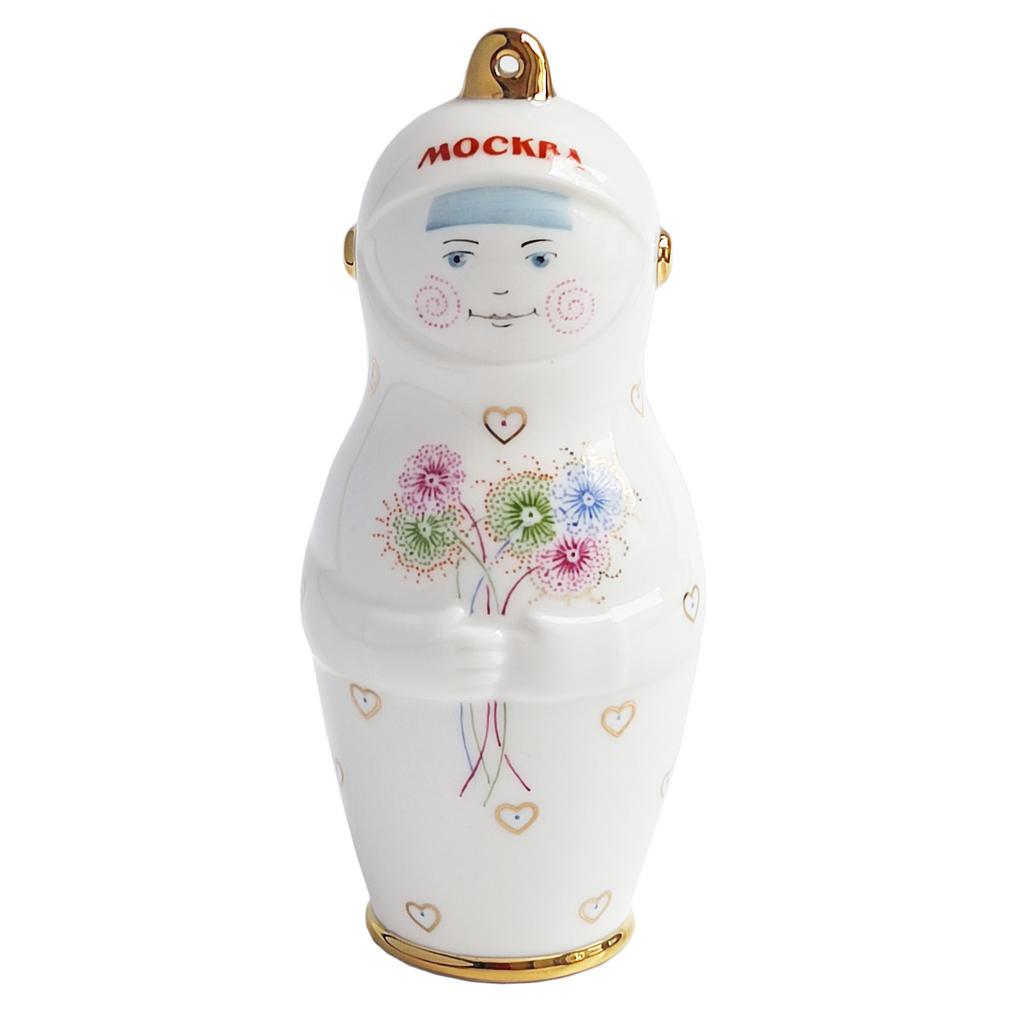 Елочная игрушка "Матрешка с букетом салютов"